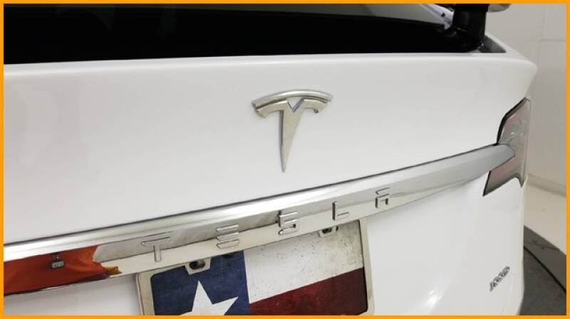 2018 Tesla Model X 100D (image 17)