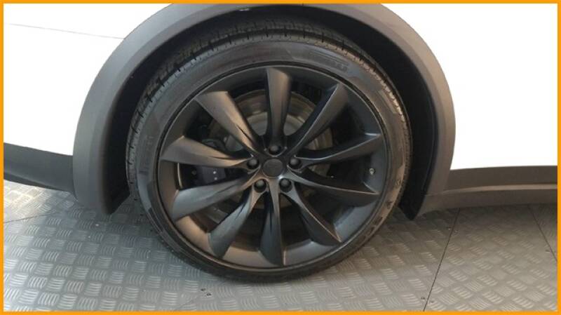 2018 Tesla Model X 100D (image 80)