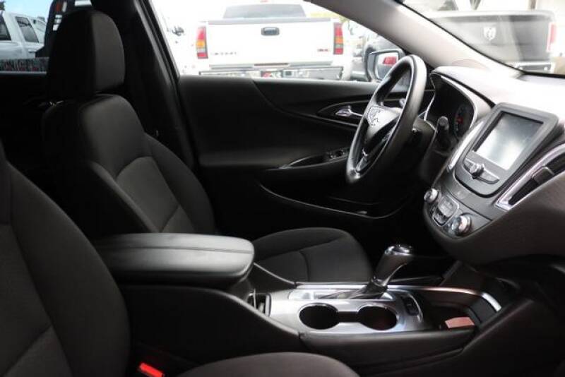2016 Chevrolet Malibu LT (image 21)