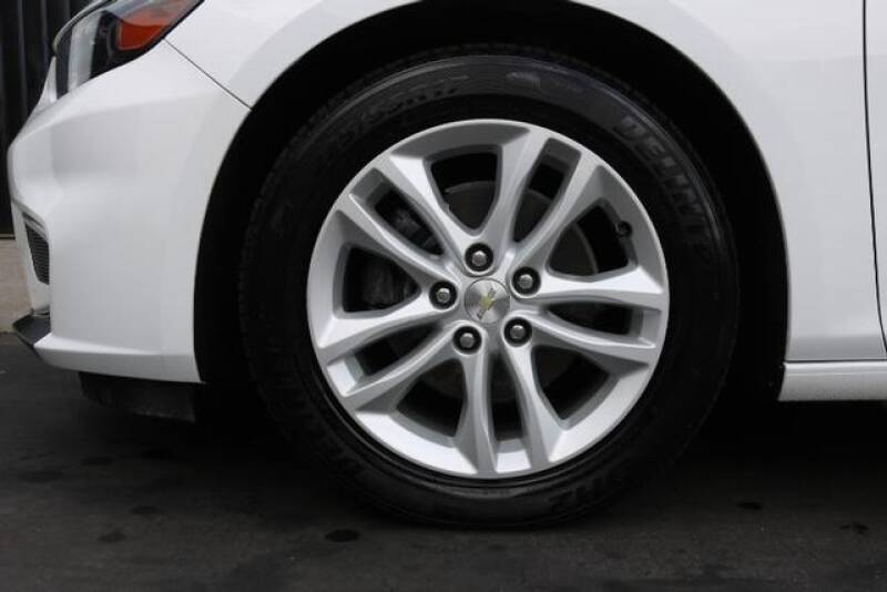 2016 Chevrolet Malibu LT (image 34)