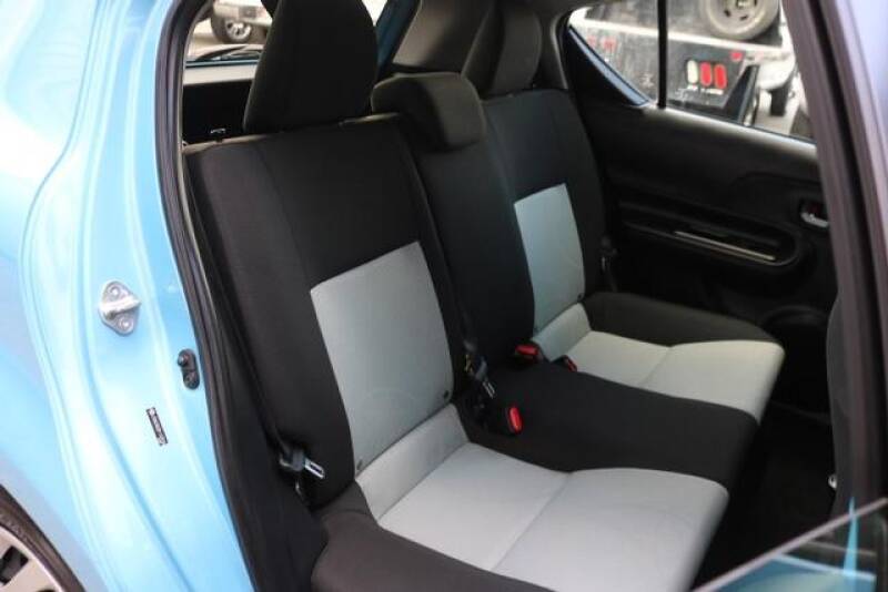 2015 Toyota Prius c Two (image 22)