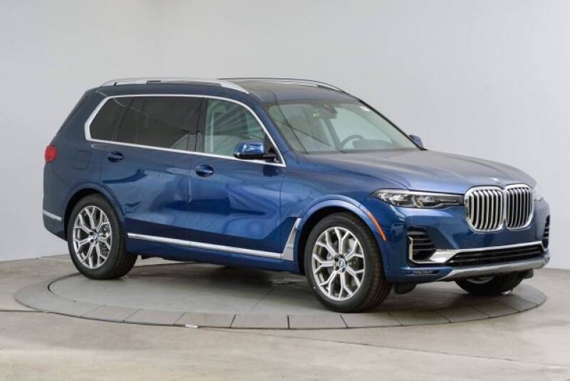 2020 BMW X7 xDrive40i (image 7)
