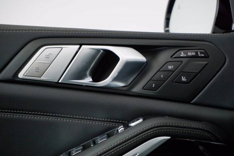 2020 BMW X7 xDrive40i (image 26)