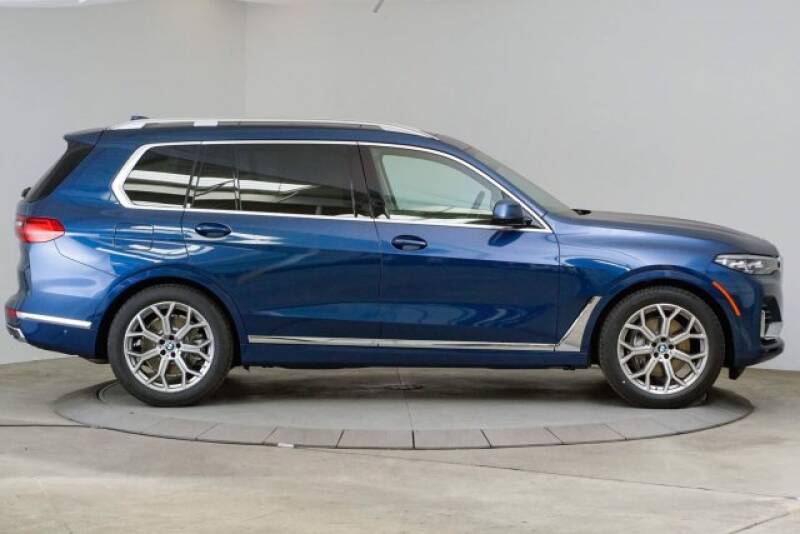 2020 BMW X7 xDrive40i (image 6)