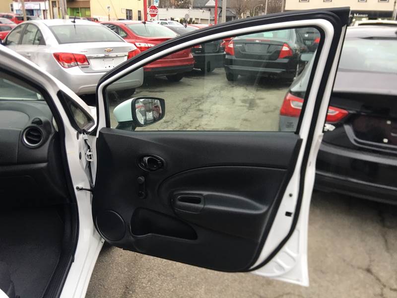 2018 Nissan Versa Note S (image 18)