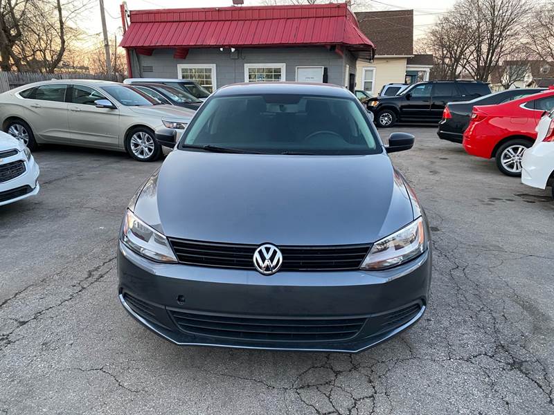 2011 Volkswagen Jetta (image 2)