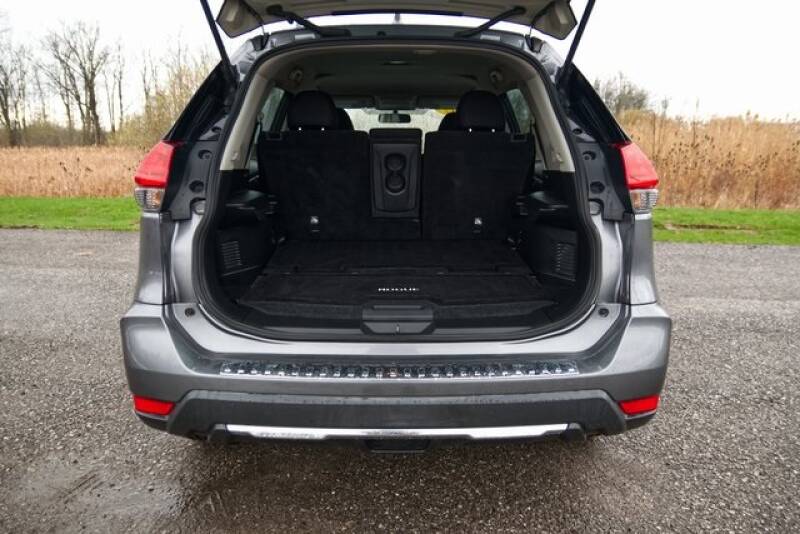 2017 Nissan Rogue (image 19)
