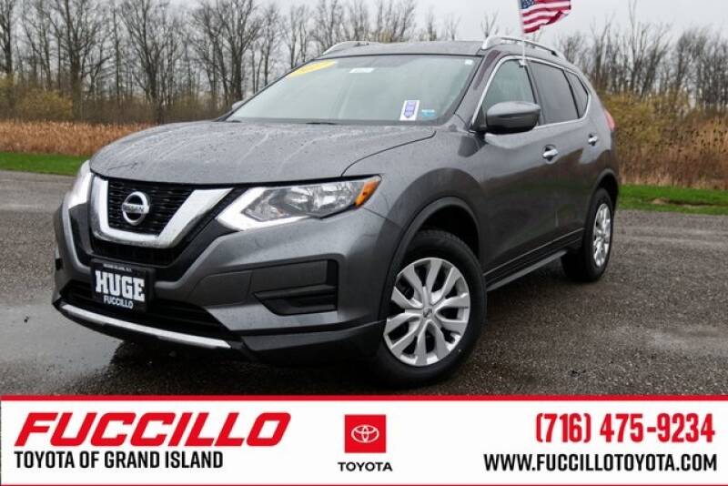2017 Nissan Rogue (image 2)