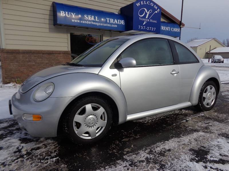 2001 Volkswagen New Beetle for sale at VanderHaag Car Sales LLC in Scottville MI