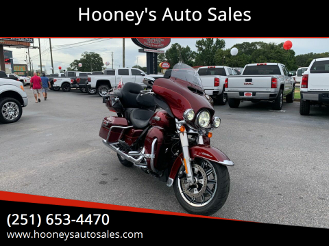 2017 Harley-Davidson FLHTCU for sale at Hooney's Auto Sales in Theodore AL