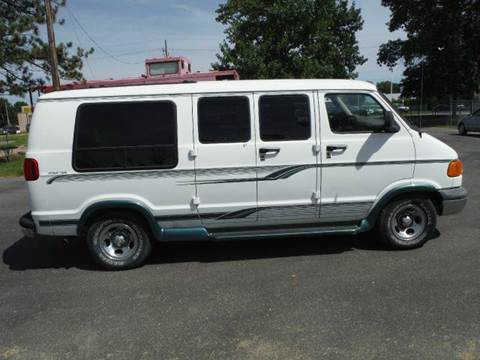 1999 Dodge Ram Van 1500