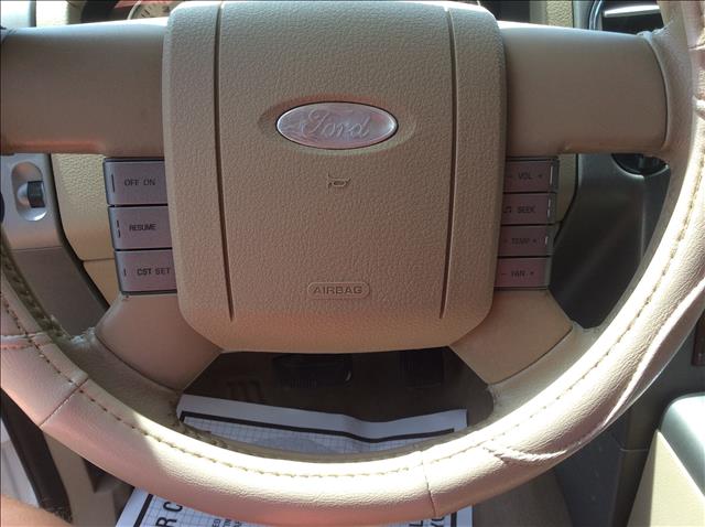 2005 Ford F-150 Lariat