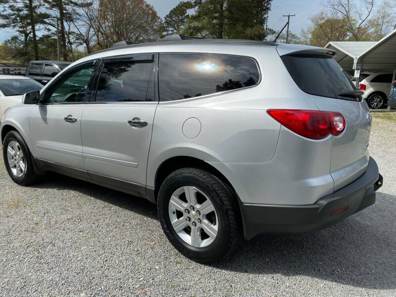 2010 Chevrolet Traverse LT 4dr SUV w/2LT In Scotland Neck NC Byron