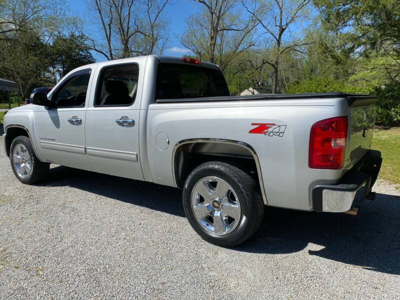 2011 Chevrolet Silverado 1500 4x4 LT 4dr Crew Cab 5.8 ft. SB In