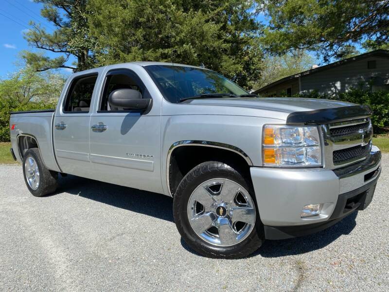 2011 Chevrolet Silverado 1500 4x4 LT 4dr Crew Cab 5.8 ft. SB In