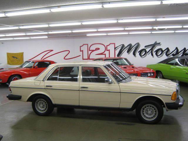 1982 Mercedes-Benz 300-Class for sale at 121 Motorsports in Mount Zion IL