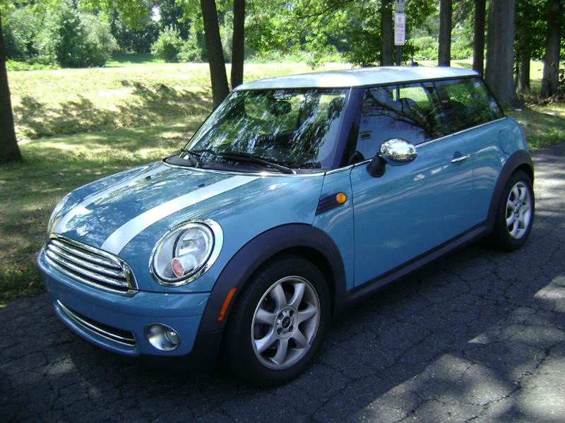 2008 MINI Cooper for sale at Morris Ave Auto Sales in Elizabeth NJ