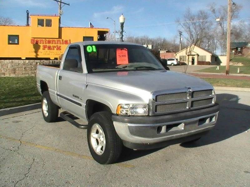 2001 Dodge Ram Pickup 1500 for sale at Midwest Motors 215 Inc. in Bonner Springs KS