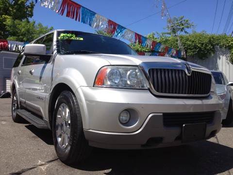 2004 Lincoln Navigator for sale at SF Motorcars in Staten Island NY