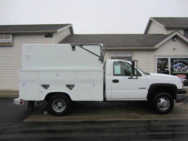 2005 CHEVY C3500 ENCLOSED UTILITY for sale at Portage Car & Truck Sales Inc. in Akron OH