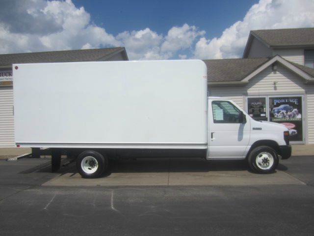 2017 Ford E-350 16' BOX for sale at Portage Car & Truck Sales Inc. in Akron OH