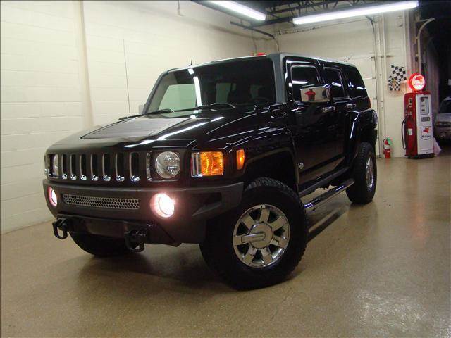 2007 HUMMER H3 for sale at Luxury Auto Finder in Batavia IL