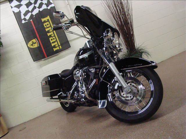 2003 Harley-Davidson FLHR ROADKING for sale at Luxury Auto Finder in Batavia IL