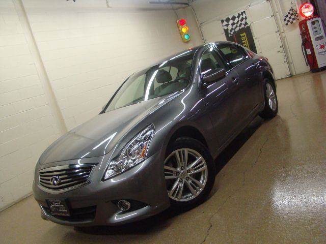 2011 Infiniti G37 Sedan for sale at Luxury Auto Finder in Batavia IL