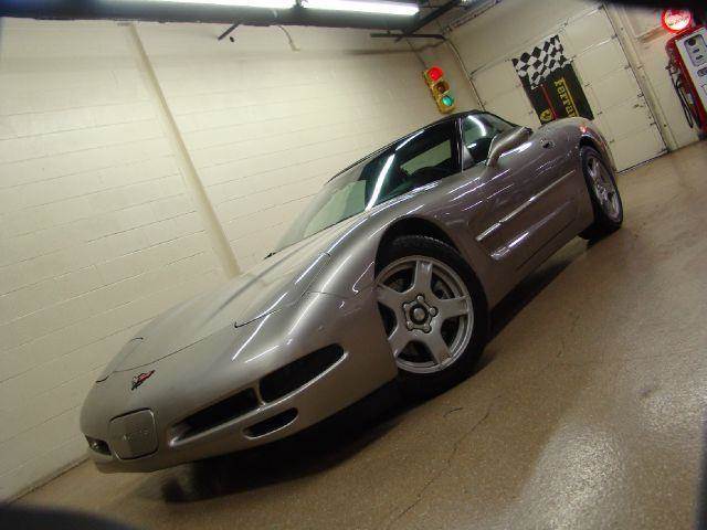 1999 Chevrolet Corvette for sale at Luxury Auto Finder in Batavia IL