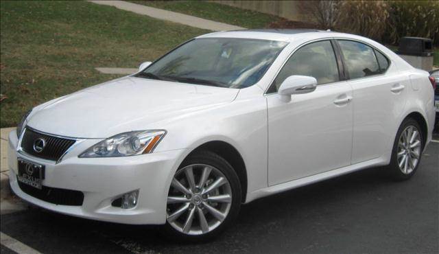 2010 Lexus IS 250 for sale at Luxury Auto Finder in Batavia IL