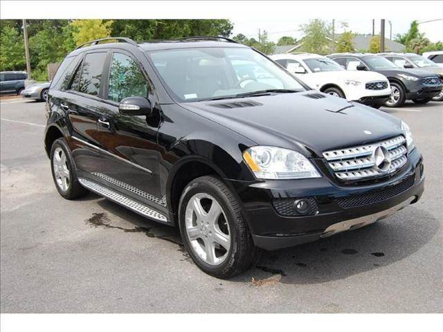 2009 Mercedes-Benz M-Class for sale at Luxury Auto Finder in Batavia IL