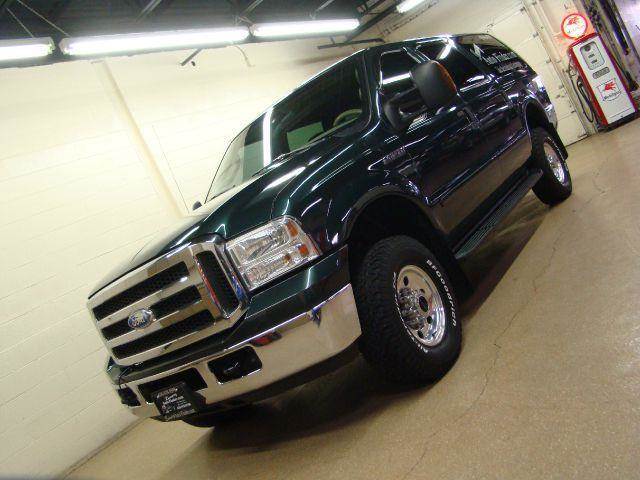2005 Ford Excursion for sale at Luxury Auto Finder in Batavia IL