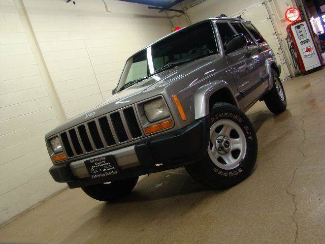 2001 Jeep Cherokee for sale at Luxury Auto Finder in Batavia IL