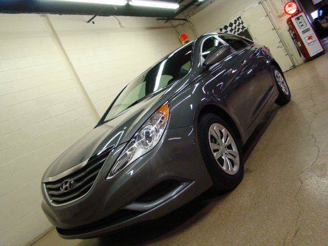 2012 Hyundai Sonata for sale at Luxury Auto Finder in Batavia IL