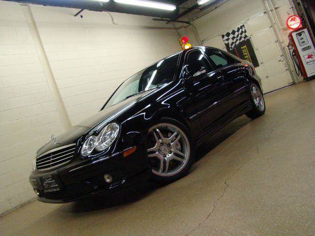 2006 Mercedes-Benz C-Class for sale at Luxury Auto Finder in Batavia IL