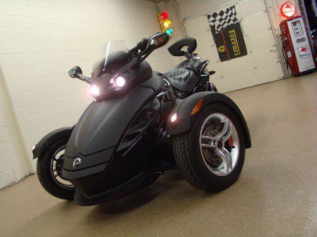 2008 Can-Am Spyder for sale at Luxury Auto Finder in Batavia IL