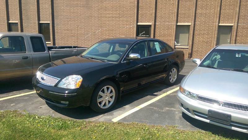 2006 Ford Five Hundred for sale at Luxury Auto Finder in Batavia IL