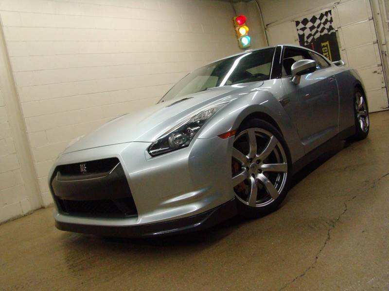 2009 Nissan GT-R for sale at Luxury Auto Finder in Batavia IL