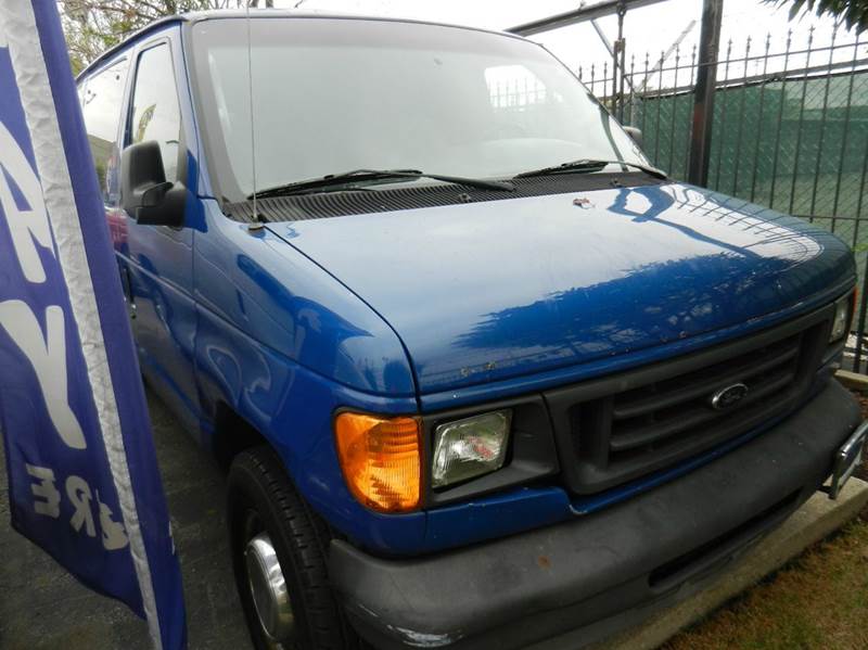 2004 Ford E-Series Cargo for sale at Auto Expo Chicago in Chicago IL