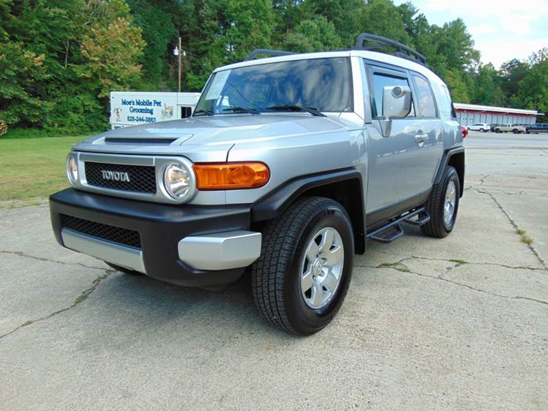 2007 Toyota FJ Cruiser for sale at C & J Auto Sales in Hudson NC