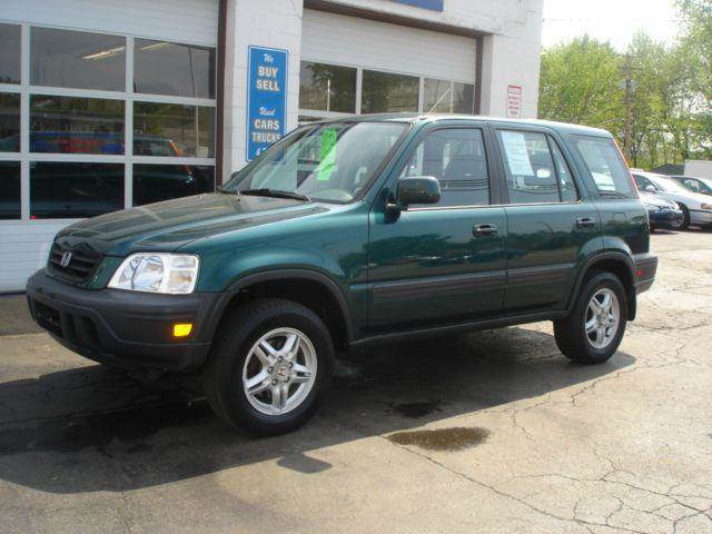 2000 Honda CR-V for sale at JPH Auto Sales in Eastlake OH