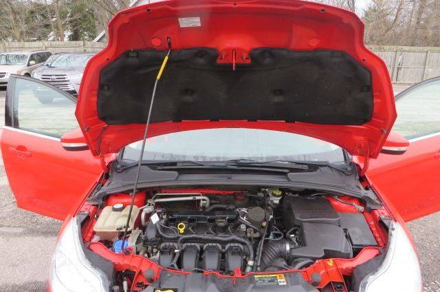 2012 Ford Focus SEL (image 9)