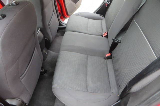2012 Ford Focus SEL (image 16)