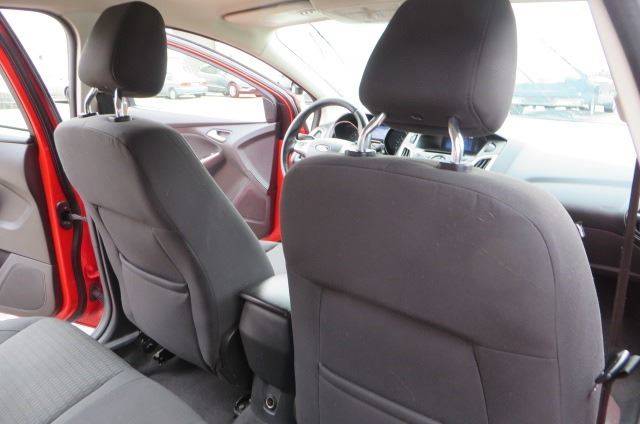 2012 Ford Focus SEL (image 20)