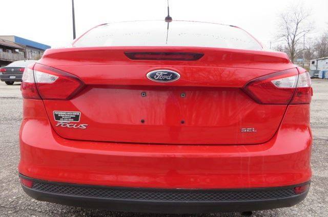 2012 Ford Focus SEL (image 32)