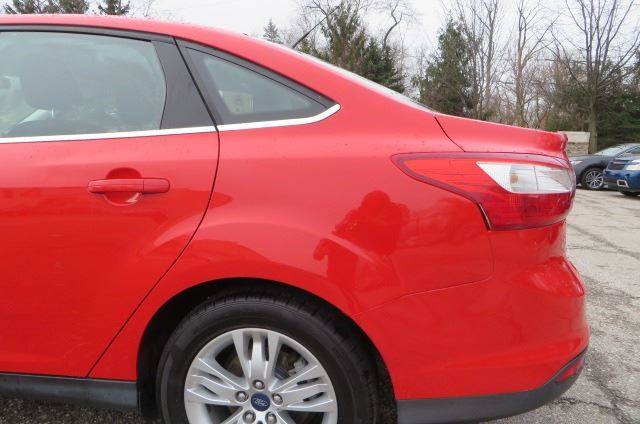 2012 Ford Focus SEL (image 35)