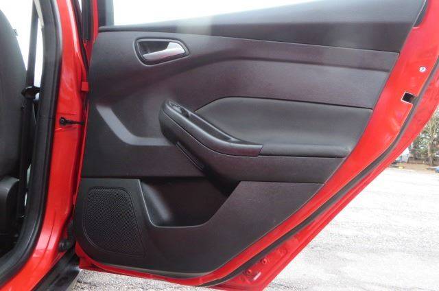 2012 Ford Focus SEL (image 44)