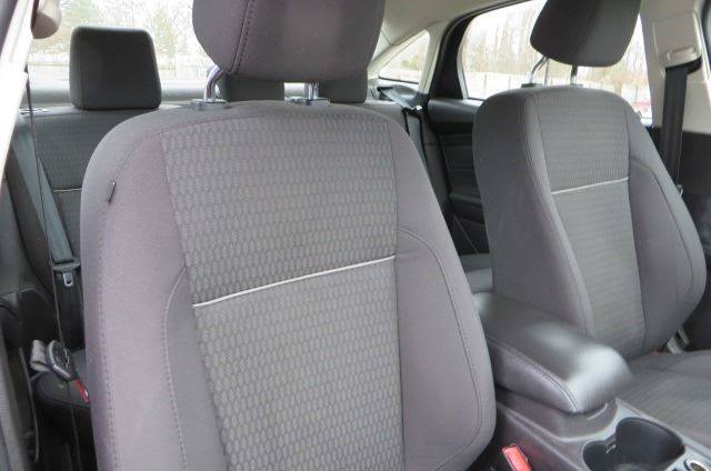 2012 Ford Focus SEL (image 47)