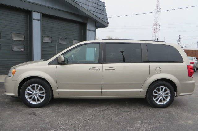 2014 Dodge Grand Caravan SXT (image 6)