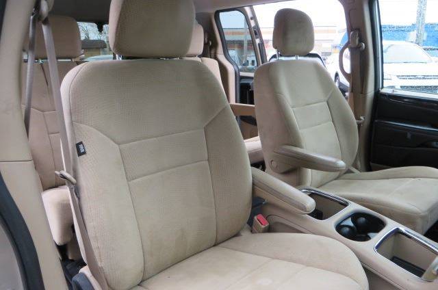 2014 Dodge Grand Caravan SXT (image 18)